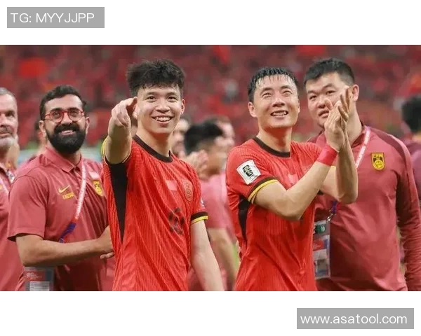 东亚杯激战在即韩国队与中国队的巅峰对决引发球迷热议 东亚杯激战在即韩国队与中国队的巅峰对决引发球迷热议