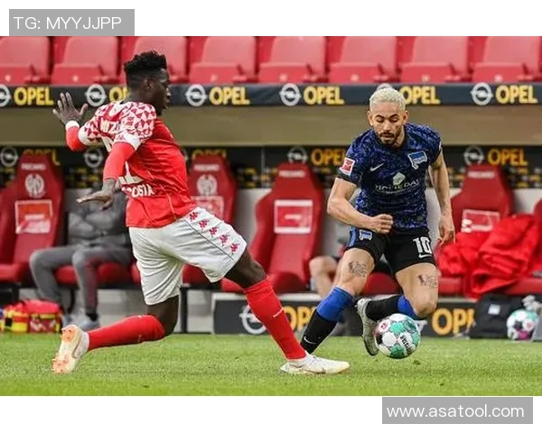 美因茨逆袭！神奇逆转战胜柏林赫塔，继续保持不败纪录！