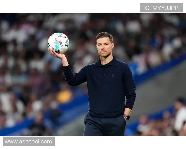 哈维阿隆索退役后选择执教皇马青年队开启新篇章